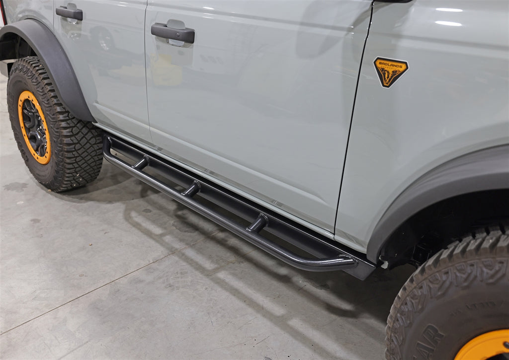 ROCK HARD 4X4™ FORD BRONCO 4DR PATRIOT SERIES TUBE SLIDER ROCKER GUARDS - ANGLED DOWN FOR BRONCO 4DR 2021 - CURRENT